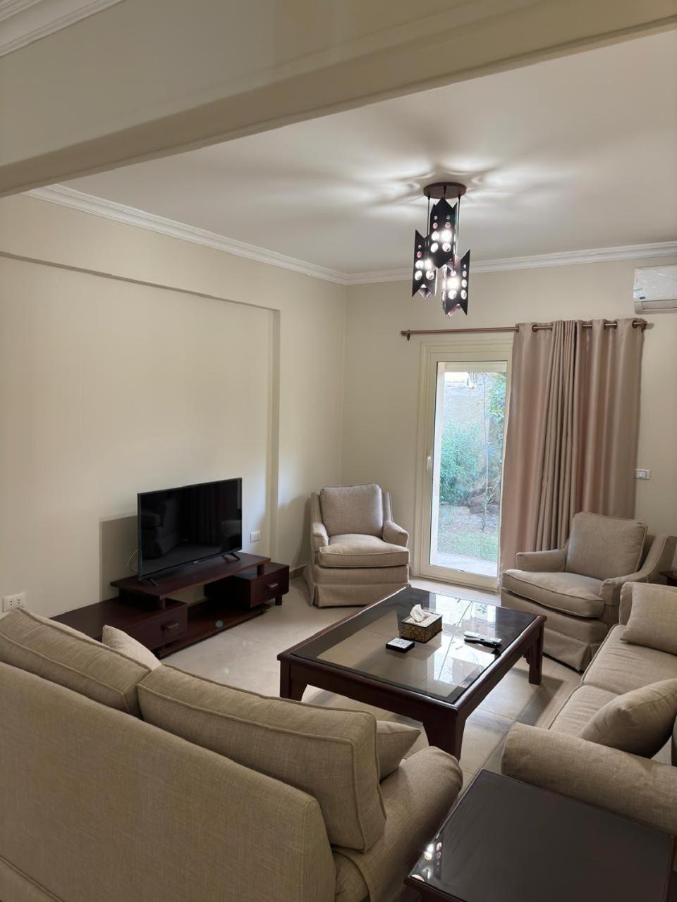Warm In The Heart Of Maadi Apartment