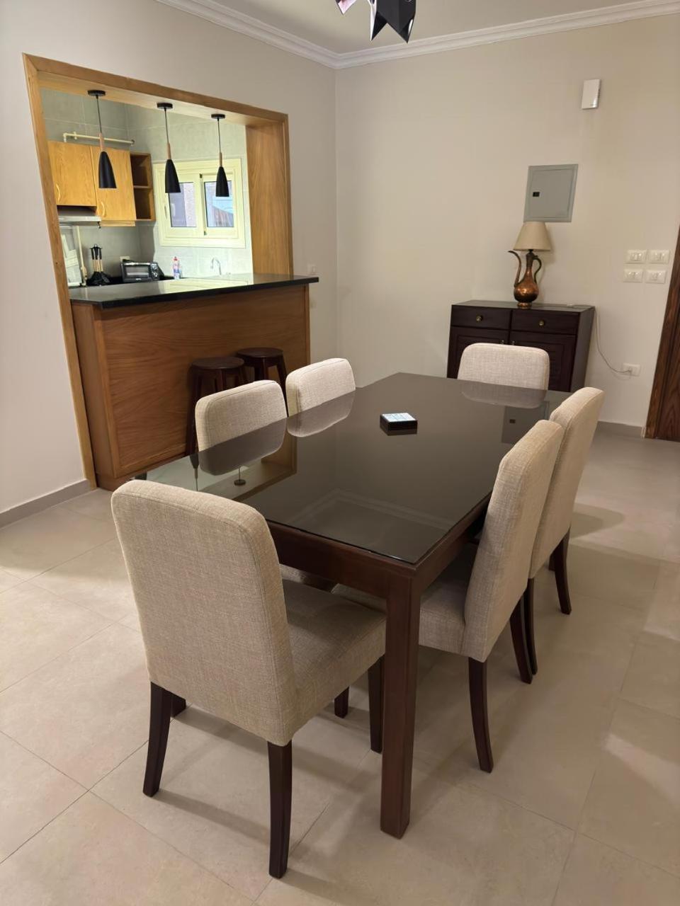 Warm In The Heart Of Maadi Apartment *